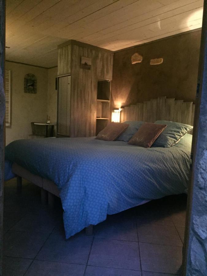 Chambre D'Hotes Des Oliviers La Roque-sur-Cèze Esterno foto